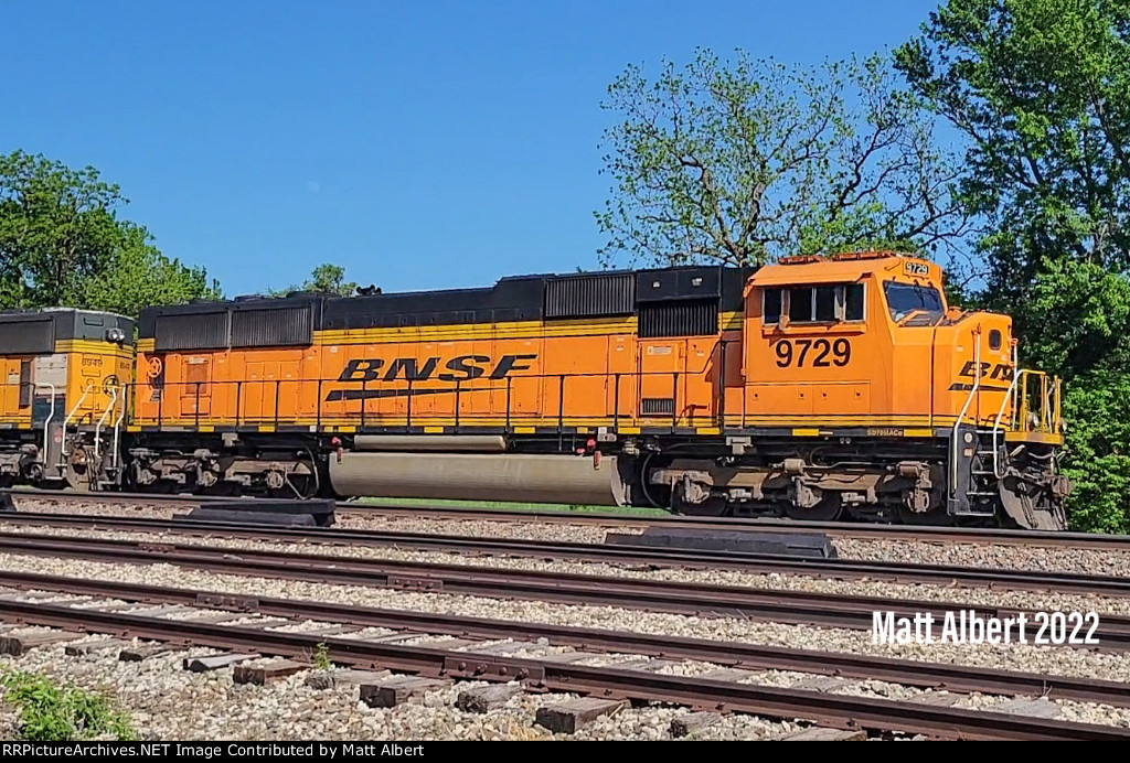 BNSF 9729